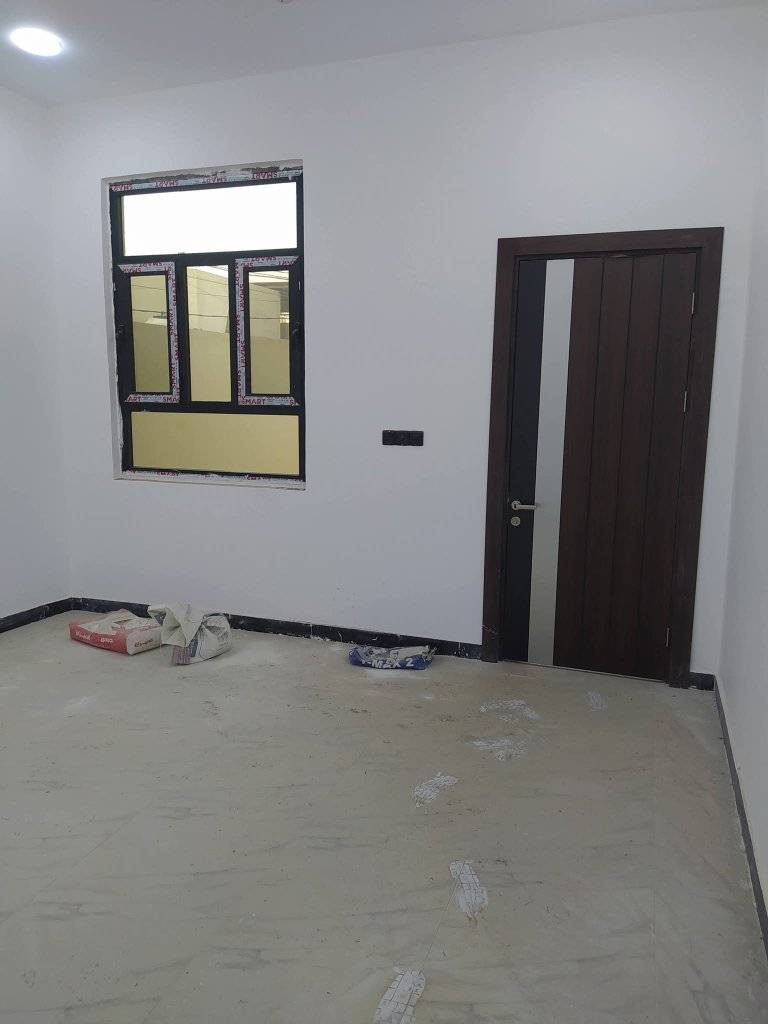 دار للبيع 
مساحه 150
بناء جديد تسليم مفتاح 
تسليم نفس اليوم 
ام النعاج مقابيل حي بغداد 
قريب على شارع الصناعية 
مال حمدان 300 م
طابو زراعي عراقي سند 25 
وكاله و نسخ من الطابو و مكاتب 
غرف نوم 
ديوانيه و صاله 
مطبخ و حمام 
الطابق الثاني 
غرف غرف عدد 3
صاله و حمام 
بناء بلوك 
شارع 8 م 
ماء كهرباء مدرسه نت كلشي قريب 
السعر 150
هاتف ☎️ ***********
