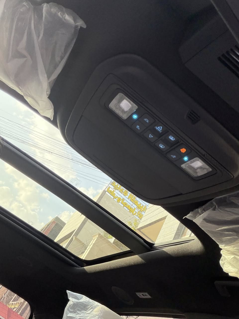 السلام عليكم ..
فورد ايفرست 24 وكاله بعده بالضمان ماشيه 12 الف

مغلفه بالكامل ppf +درع جامه +تغليف ارضيات جلد بالكامل +اضافه تشغيل عن بعد بالوكاله نفسه ..

بغداد :المنصور

السعر 53 ملوين ونصف

***********
