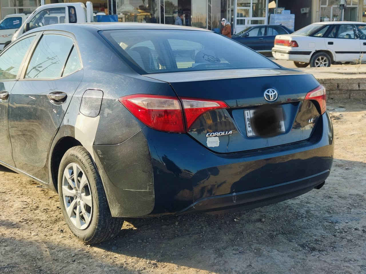 كورلا.
موديل 2018 
مواصفات LE
حادثها باب خلفي جهة السايق تبديل بلادي 
صور الحادث مع السونار مرفقة بالمنشور 
محرك + كير مكفول شرط✅
السعر: 137 بيها مجال 
العنوان: ديالى 
للتواصل: ‏‪/0774 451 2902‬‏/‏‪0782 496 2334‬‏
