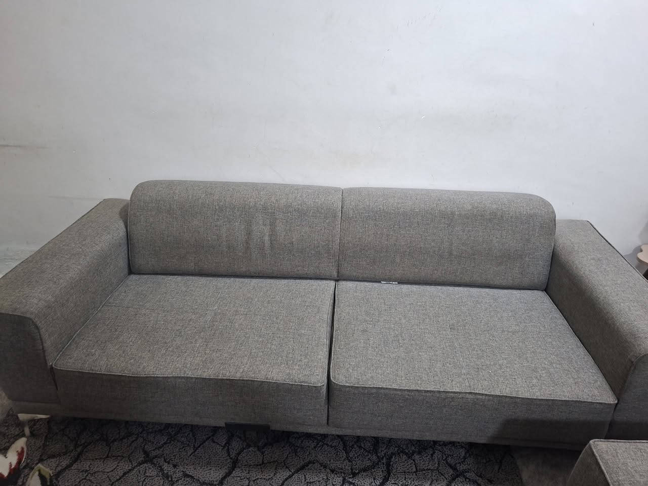 السلام عليكم تخم للبيع 8 مقاعد يفتح وينسد يصير جربايه
جديد السعر 350وبي مجال بسيط الرقم ***********
