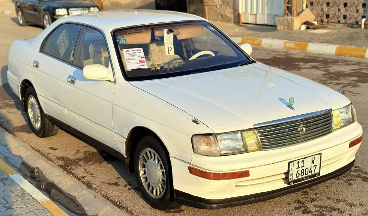 سلام عليكم 
تيوتا كراون 1996
رقم بغداد دولي بسمي مشروع وطني سنويه جديده 2029هزه جديده قبل شهرين 
سياره مكفوله كفاله لأضربه ولاتجيه لاكلبه ولاكص ولانقل جثه ولا مصبوغه مكفولا من العيب الشرعي سياره فول 
مكينه 3000 مكفولا 
كير 
اكسل 
شاصي
تخم تاير 
صدر 
تبريد 
اكسل 
كهربائيات كلها شغاله 
تنته جديده 
غرفه خير من الله 
ترايك وين مايعجبك سياره مال جناي وجاهزه من كلشي
كوت قضاءالحي 
سعرها 63
***********
