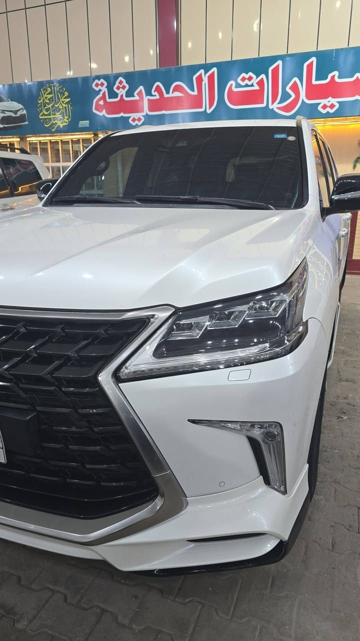 ⁨ _ النوع:[LX570]
_ الموديل: 2018]
_ الكيلومتر: [40,000km]
_ [خليجية بريمية مكفولة بدون اي ضرر]
_ السعر:[ 720$ ]
_ الموقع: النجف الاشرف 
_ للاستفسار:***********
