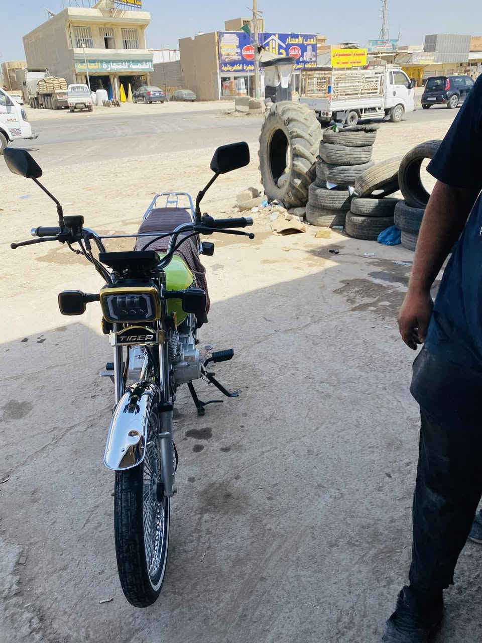 سلام عليكم تايكرر نضيفه نضيفه ابشكل احله بعد من الصورر من دشبول من مكينه مديل ٢٤ اوراق اسكنرر كفاله عامه ٦٥٠ وبيه مجال حك جيتك المكان حله محاويلل


**إذا كنت صاحب هذا الإعلان وتريد حذفه لأي سبب، رجاءا أرسل رسالة إلى الدعم الفني**