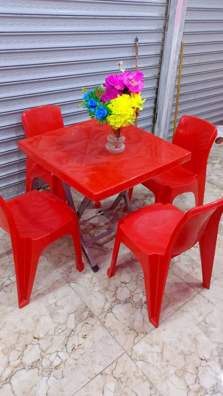 للبيع كلمن وسعره
طبله كبيره وحده 
15 كرسي 
12 طبله وسط
4 احواض شلال  مال شربت  
فاكهه اصطناعية 
4 خلاط
واتساب ***********
