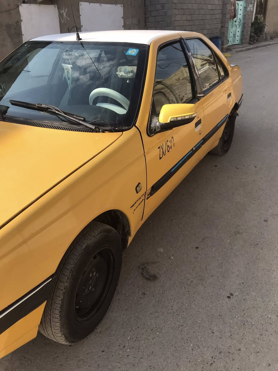 سلام عليكم بيجو ٤٠٥ موديل (٢٠٠٩)كير ومكينة خير من الله لا تنقيص ولا تبخير سنوي٢٠٢٨هزةجديدة سيارة بسمي كلشي شغال بيها بس يحتاج ترتيب بسيط سيارة مال شغل بس ملاحظة اذا ميعجبك اعبر المنشور بصلاة على محمد وال محمد بدون تعليق سخيف سعر (٢٦)$وبي مجال رقم تلفون (***********)بي واتساب مكاني بغداد ألشعب حي البساتين
