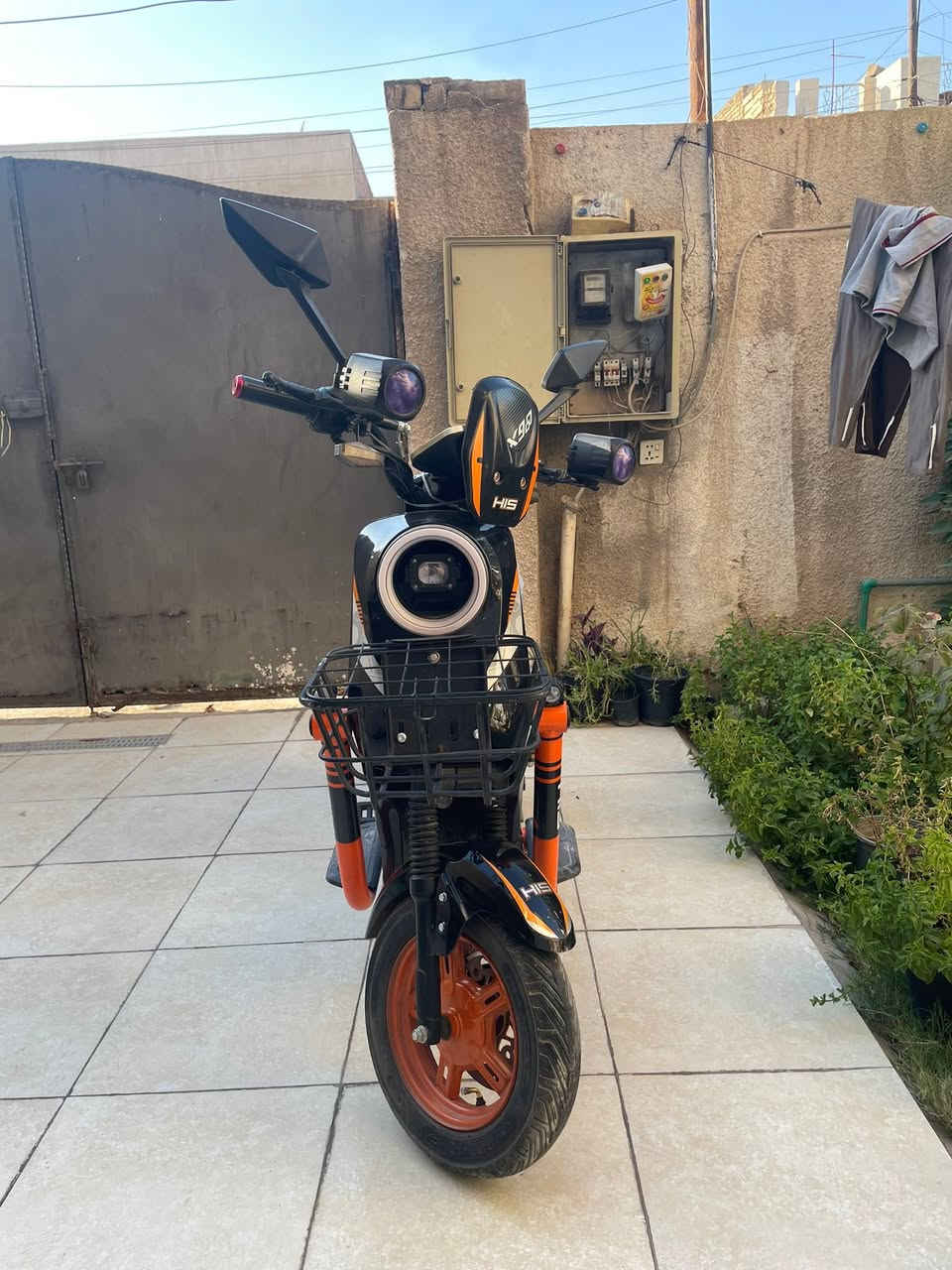 دراجه x900 خمس بطاريات سرعه105
ملف 2000
سعر 450 عنون بغداد ***********
