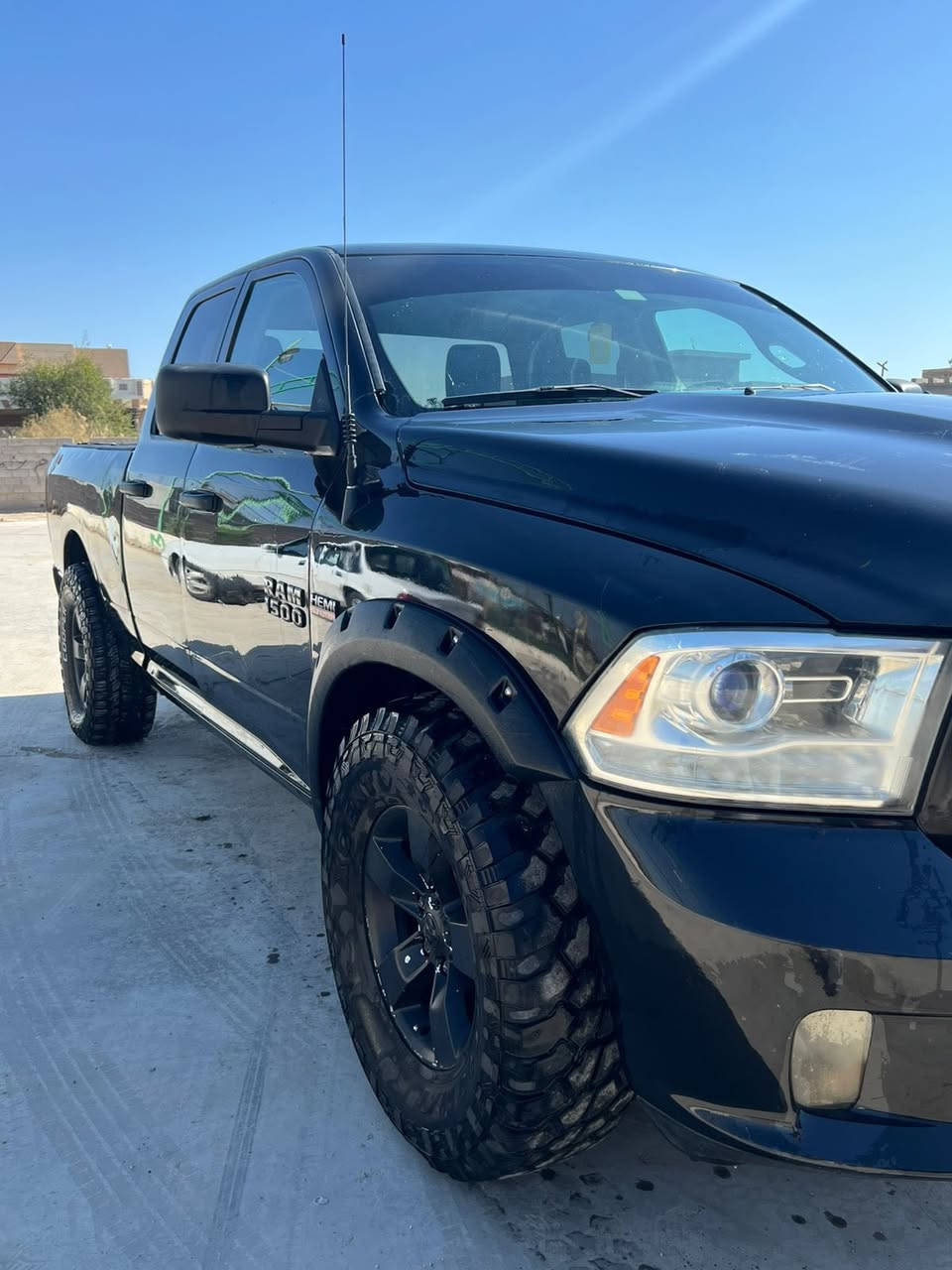 سلام عليكم
رام مويل ٢٠١٧

رقم اربيل جديد بسمي 

باب قصر بدي طويل 

قطعتين صبغ 

تاير جبلي جاهزه من كلشي 

السعر ١٤٣

مكينة ٨

‭٠٧٧٠ ٢٧٤ ٥٩١٢‬
