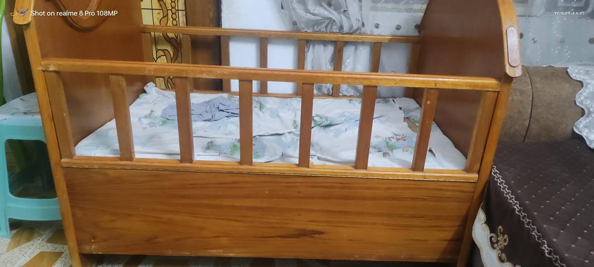 تخت طفل
شرط خشب نظيف وجديد 
خشب ثقيل اصلي 
السعر 75 وبي مجال


**إذا كنت صاحب هذا الإعلان وتريد حذفه لأي سبب، رجاءا أرسل رسالة إلى الدعم الفني**