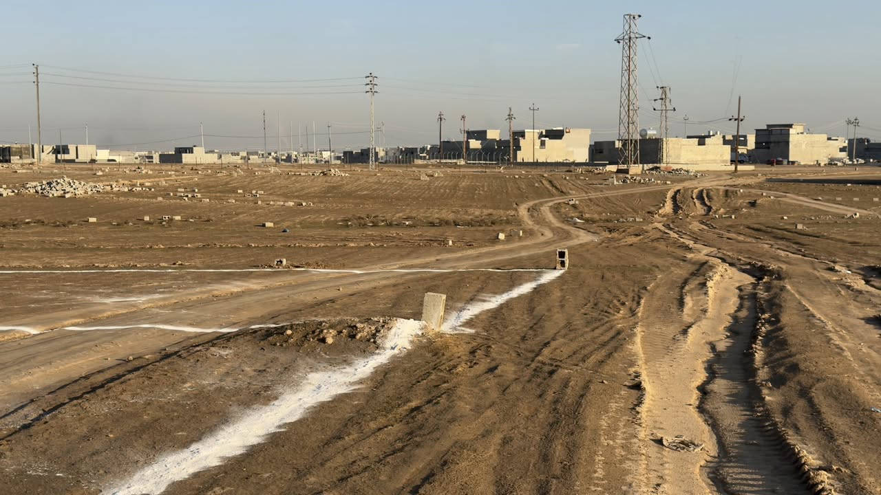 قطعة ارض للبيع طابو زراعي بالصيادة مساحة200 متر مقابل مجمع بوابة كركوك قريب ع شقق صيادة واجهه 10والعمق 20 م
سعرها 6 ملايين بي مجال بسيط للأستفسار *********** 

ضمانات مدنية وعشائر والورثة 
تاخذ نسخة من الطابو + المرتسم المنطقة
وعنوان البائع ومستمسكات البائع
