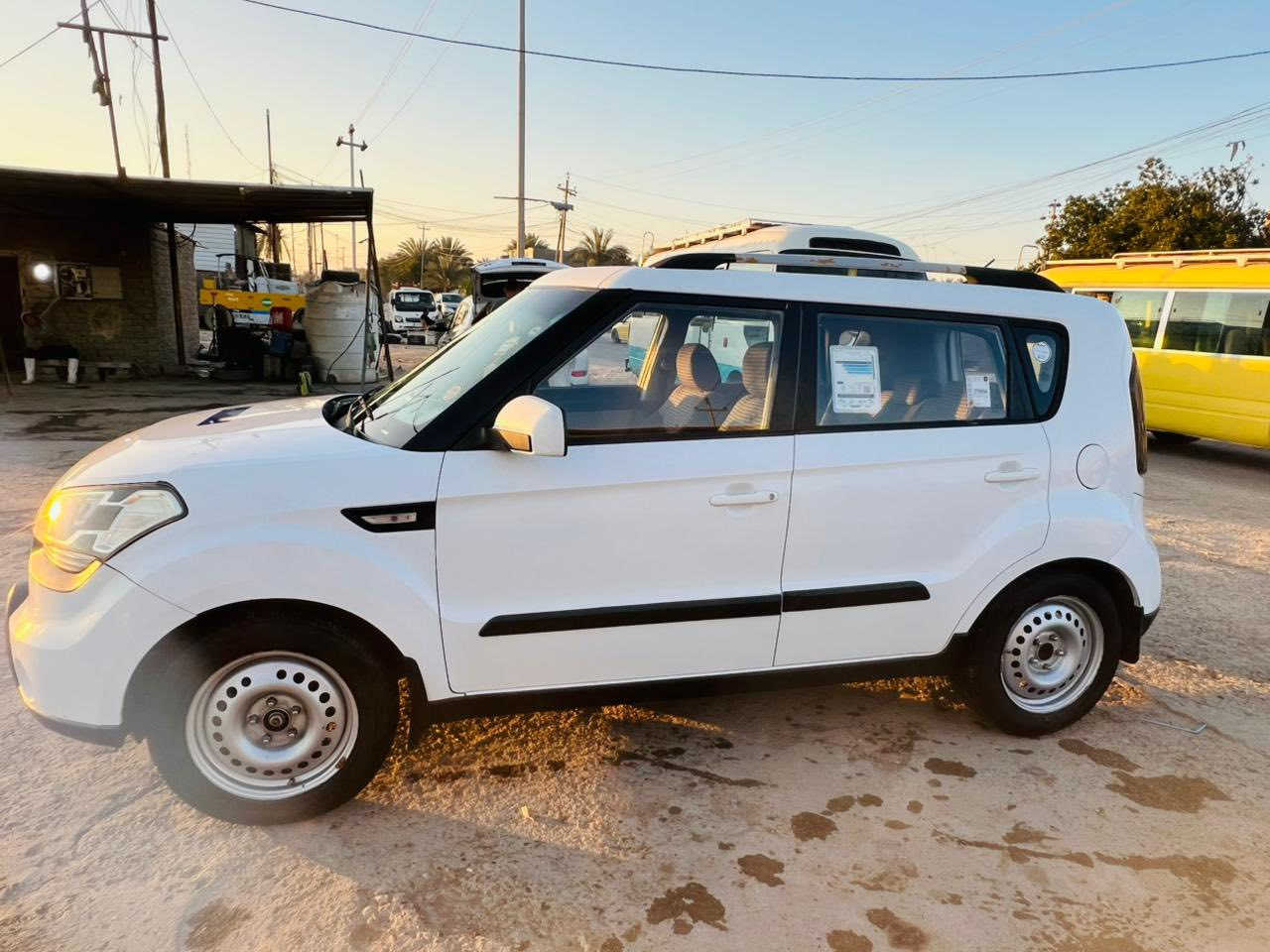 كيا صول موديل ٢٠١١ خليجيه سياره بيه قطعتين صبغ وبارد قليل سياره كامله مكينه ١٦٠٠ حداديه جديده سياره ما متعوبه مكان سياره بل حله سعر ١٠٠ ورقه وبيه مجال ل ستفسار ***********
