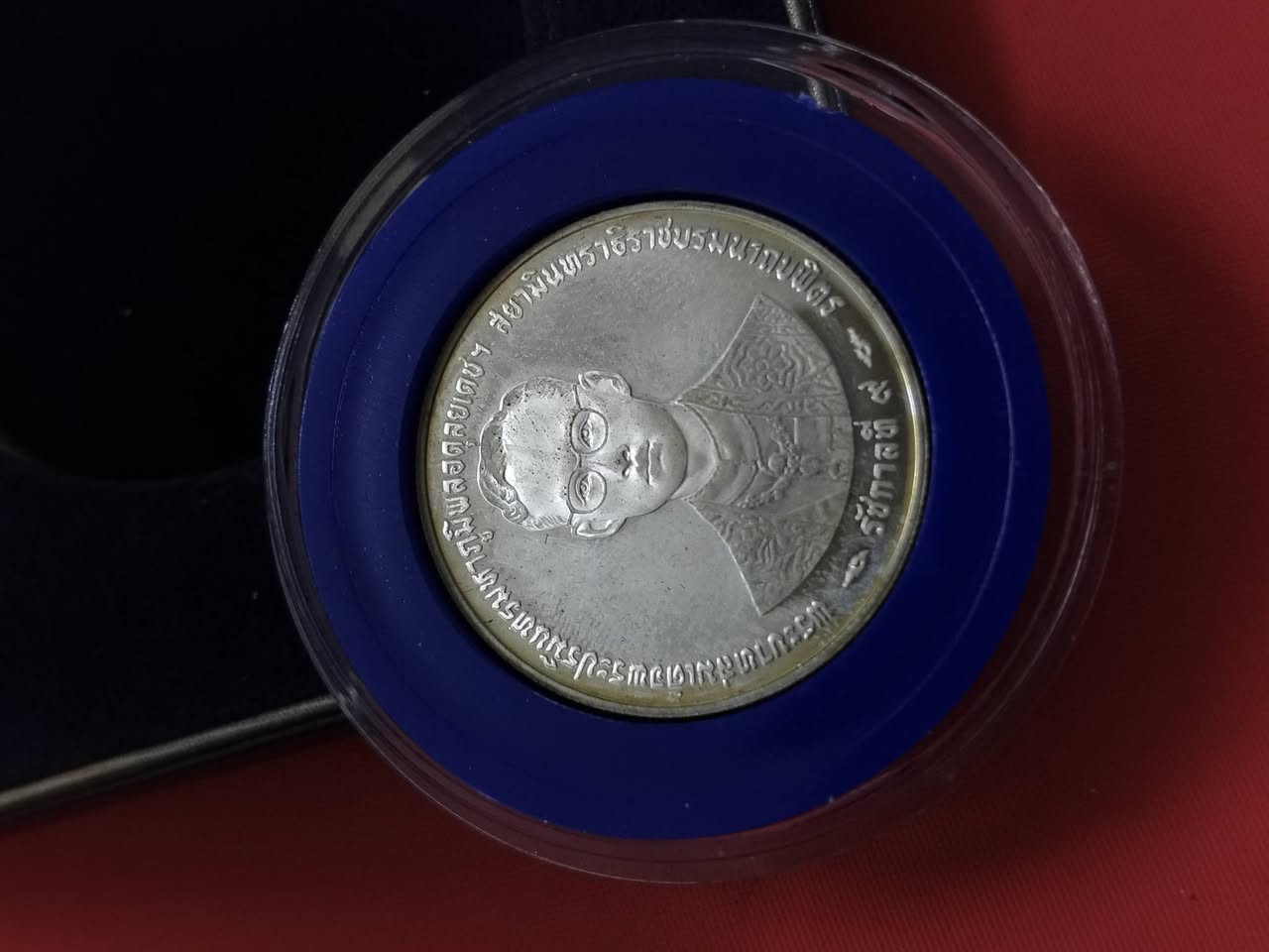 فضه ٩٢٥ الوزن ٧.٥ غرام
مزاد يبدأ بدولار أقل زياده ٥$ 
نهاية المزاد الساعه 11


**إذا كنت صاحب هذا الإعلان وتريد حذفه لأي سبب، رجاءا أرسل رسالة إلى الدعم الفني**