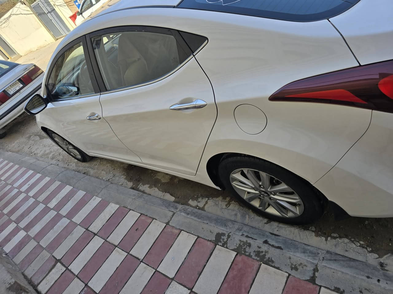 النترا رقم بغداد انكليزي ٢٠١٥ اي استفسار على الرقم 
واتس ***********
