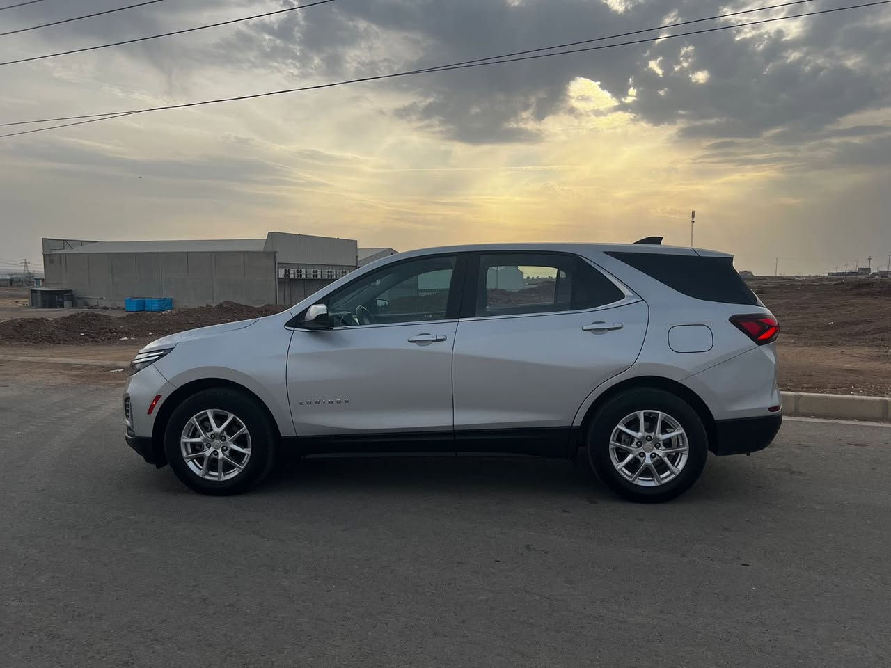 سلام عليكم اكونيس مديل 22 تشغيل عن بعد حساس امامي خلفي رادار امامي جانبي خلفي بعد اكو موصفات مكان السيارة نجف رقم التلفون *********** سعر السيارة 170 ورقة وبها مجال
