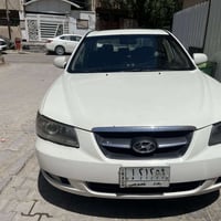 سيارة سوناته ٢٠٠٨ بيه حادث جملغ خلفي وحوض مصبوغه حزام السيارة ماشيه ٢٢...