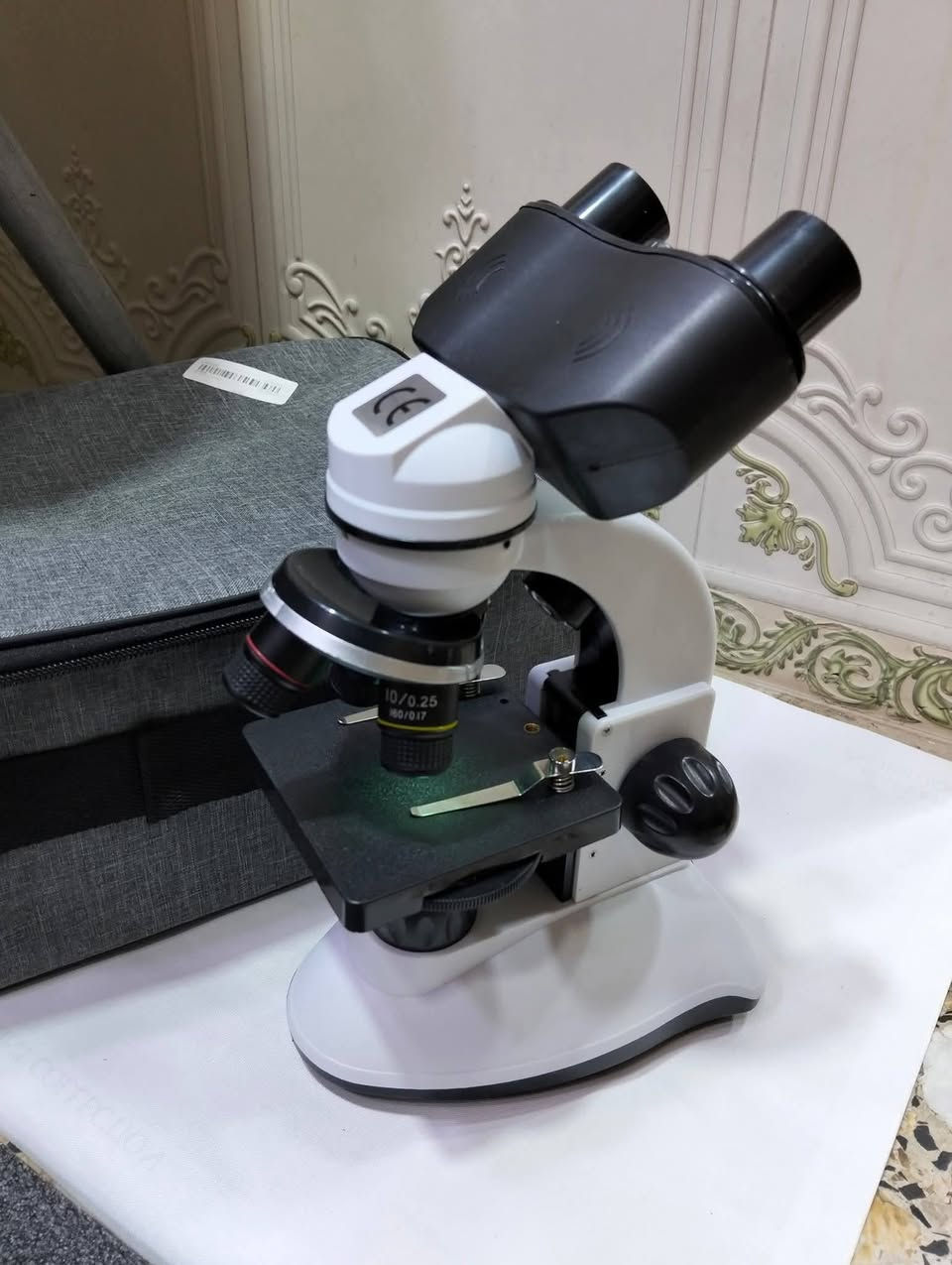 مجهر مركب للتعليم المنزلي والمختبرات المدرسية، مجهر 40X-2000X للاطفال والطلاب والكبار، مع منصة ميكانيكية، مجموعة شرائح مجهر سعر ٥٠ الف اعتماد واتساب ***********
