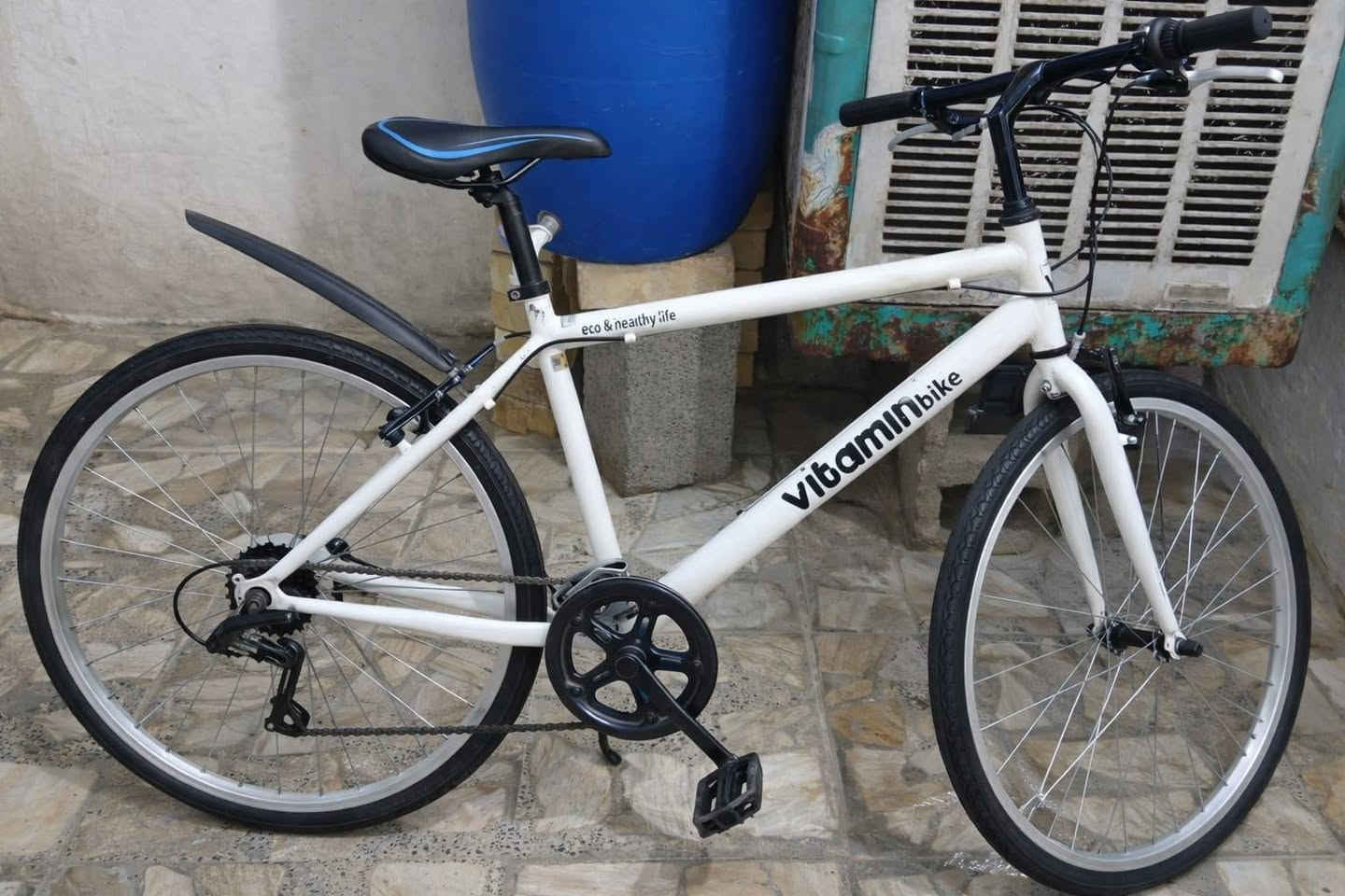 بايسكل للبيع نوعهc700 رياضي خفيف كامل مكمل نضيف ياباني ماركه بايك سستم كامل يدات عمري نوع اصلي شيمانو كله نضيف للبيع سعر 110بي مجال حجم 27 كشن يتنزل ويصعد تتحكم بي


**إذا كنت صاحب هذا الإعلان وتريد حذفه لأي سبب، رجاءا أرسل رسالة إلى الدعم الفني**