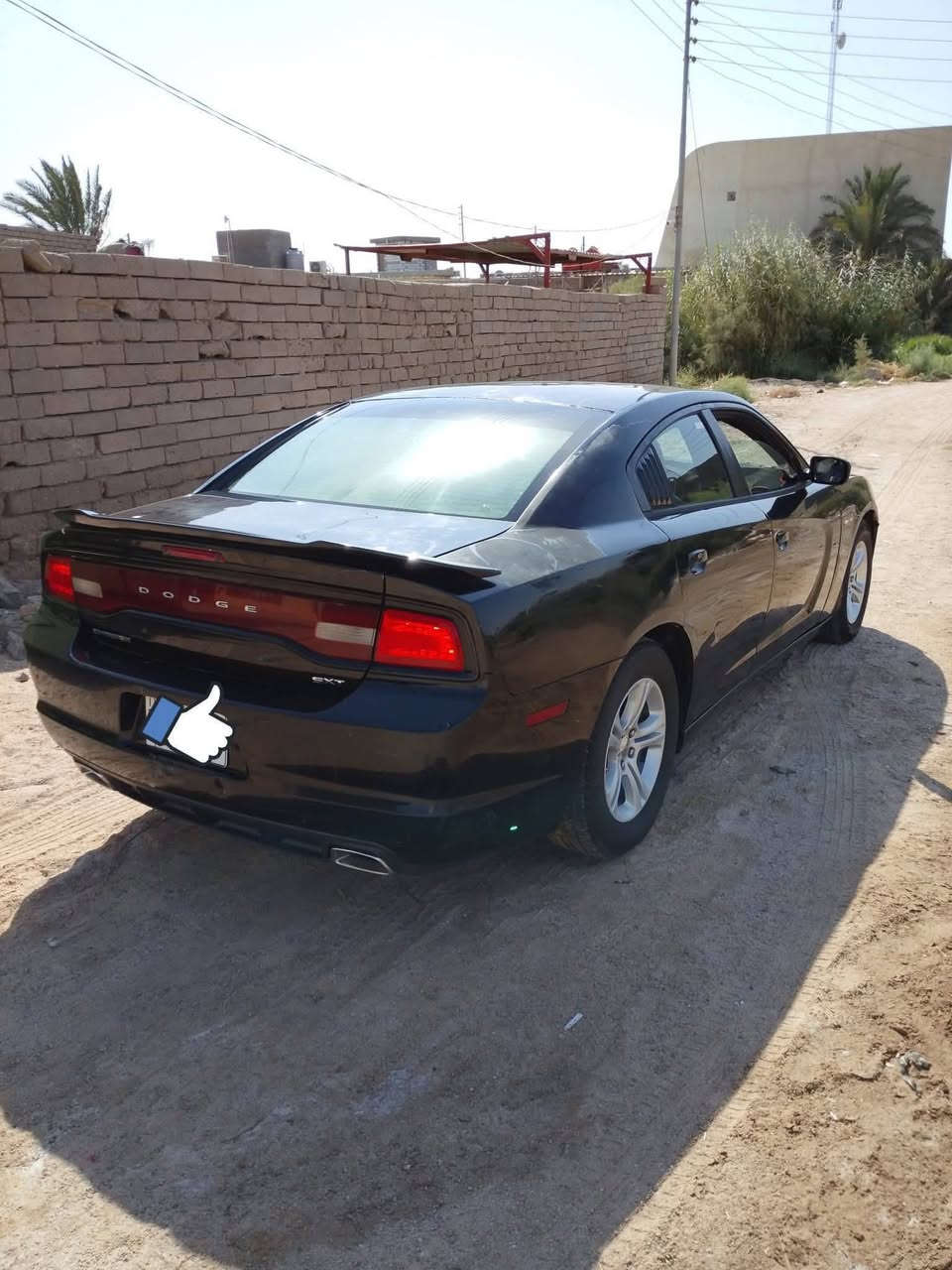 السلام عليكم سياره جارجر موديل 11 حادثها الچاملغ لخلفي الارباكات سليمه علما السياره بيها رشات صبغ للتكحيل سنويه بأأسمي رقم اسليمانيه الجديد سنويه لغايه 29 محرك گير حداده كله خير من الله تخم تايرجديد تبريد  تشغيل عن بعد منضومه زنون ضربه كدام مابيه  كير كصبه مواصفات SXT شاشه جبيره  تحكم استيرن غرفه نضيفه علامن السياره بعتهي مخمل  السعر 128اوابيه مجال مكاني البصره قضاء القرنه الثغر رقمي *********** للبيع اومراوس
