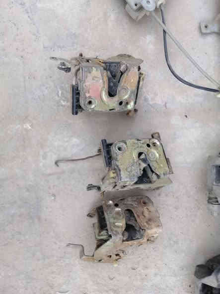 السلام عليكم ورحمة الله ادوات برنس عادي للبيع السعر100ألف قفل العنوان كربلاء المقدسة الاتصال على رقم او مراسله واني خادم  ***********
