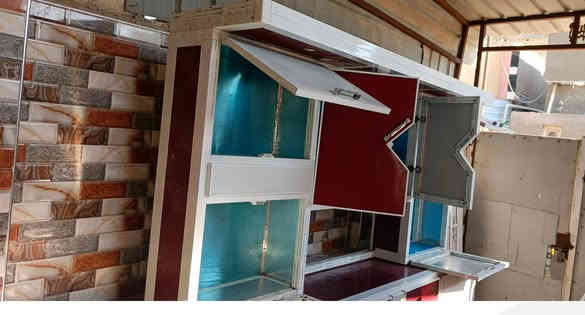 كاونتر قطعتين ارضي وملحق تسكام قياس 2 ونص تكم عمل درجه اولى السعر 225 وبيه مجال قليل العنوان محاويل ***********
