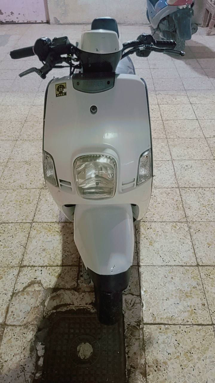 دراجه بوليس نضيفه مكينه ما مفتوحه نوزل سعر 550
تواصل تراسلني أو ع رقم ***********
