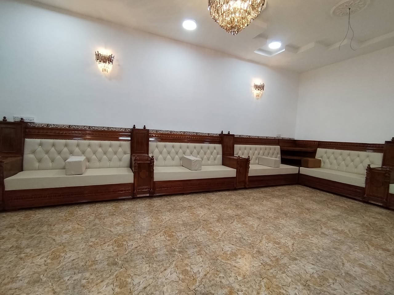 من أعمال معمل نجاره التساهل يوجد بالتقسيط العنوان
ديالى بعقوبه مقابل مستشفى الرازي منطقه ام العظام

 مجاور صناعه سلوان

مواد الاوليه

1 بلوك بلاويد اسود 18 ملم

2 خشب جام روسي ١٠سم

3 اسفنج إكسترا ١٠سم

4 اقمشه وتر بروف تركي #اختيارالاقمشه حسب الطلب

#   عرض مده#  يومين بدون مقدمه قسط#الشهري ١٥٠

رقم التواصل ***********
