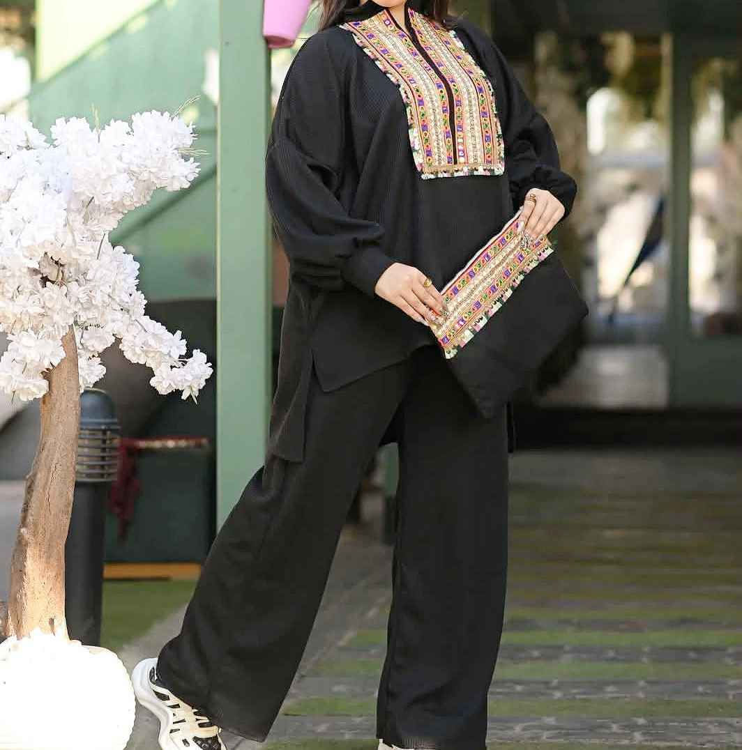 سوت كامل يخليها مميزة ومش عند أي حد 🌟
✔ واسعة ومريحة ومبتبينش شكل الجسم
✔ بالحزام الداخلي تضبّطيها على مزاجك
– مريحة؟ وسّعيها – تبين الجسم؟ شدّيها
المقاسات —من 60 لحد 130 كيلو 
✔ قماش ريب مستورد ناعم جدًا
🎨 الألوان المتاحة:
🖤 أسود 🤍 بيج 🍷 نبيتي 🌿 زيتي شبرا الخيمة قسم 1, القليوبية


**إذا كنت صاحب هذا الإعلان وتريد حذفه لأي سبب، رجاءا أرسل رسالة إلى الدعم الفني**