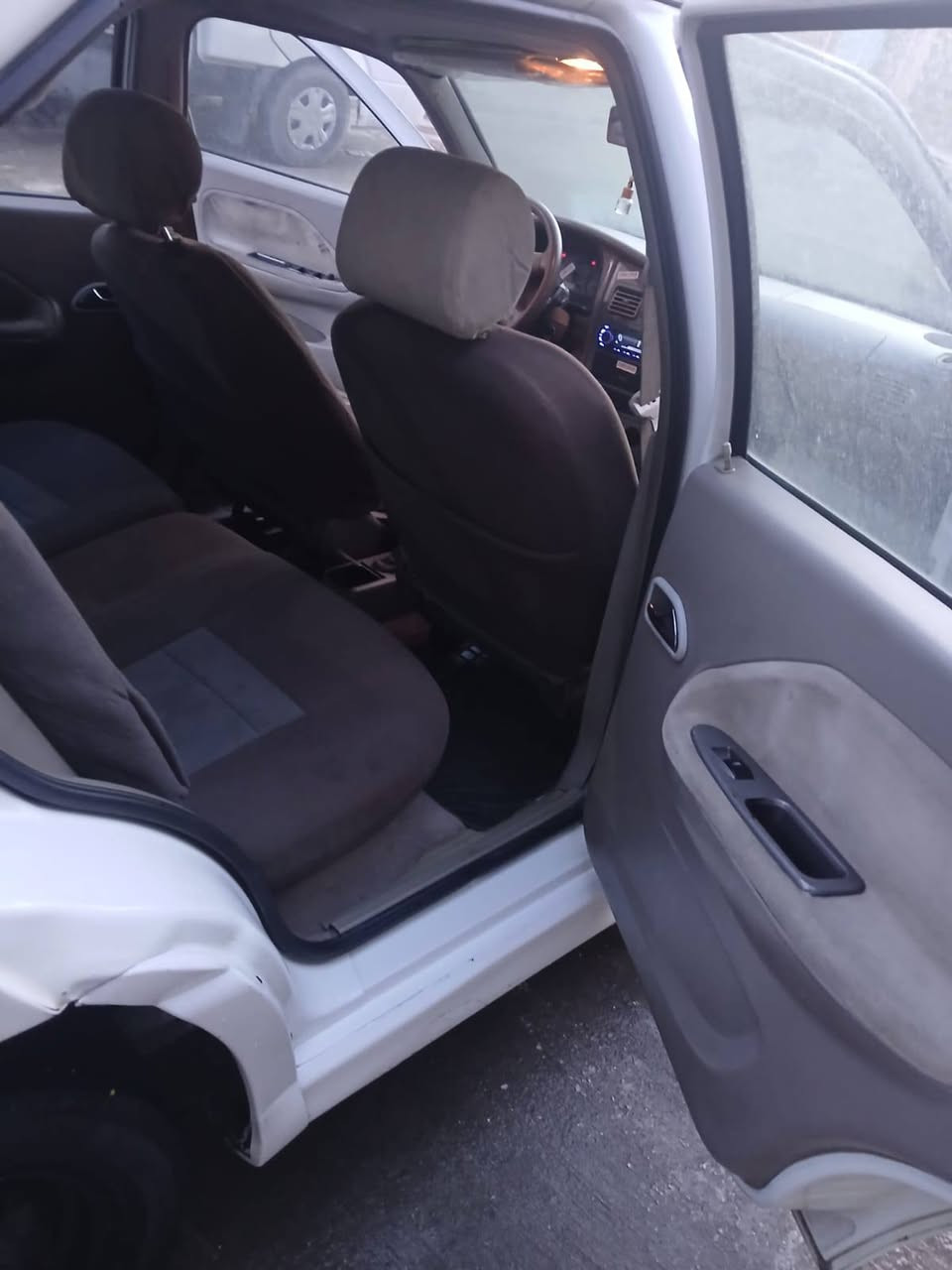 سلام عليكم عندي شيري كوين موديل ٢٠٠٩ سيارة كلش نضيفه للبيع فقط كير محرك جدد هسه شادهن صار سبوع بلادي سيارة ترايك للبصره بيهه صبغ باب مضروب وطخه بل صندوك خفيفه بس مصلحات وكاملات كلشي جديد وإني مصور سيارة السعر ٣٠ بسم ولد اتكاتب مروري *********** بغداد
