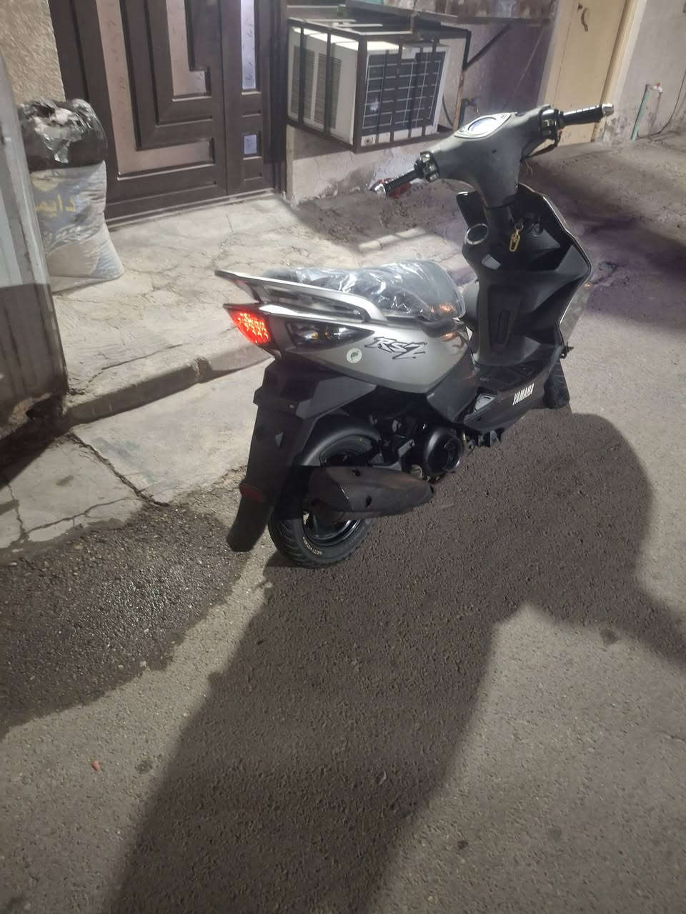 سلام عليكم للبيع دراجه ماكس مضلع نوزل دراجه مكفوله كفاله عامه براغي واحد ممفتوح بيه دراجه مصاله شهر من نازله من رمبه سعر ٨٥٠ وبيه مجال بسيط مكاني إسكان قرب مرور طوبجي رقم ***********
