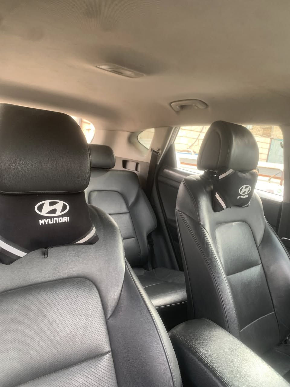 السلام عليكم  للبيع 
توسان موديل 2018  رقم جديد
مو صفات فول ما عد الفتح السقف
اشارات المري حساس  المراءة
دفعر رباعي سبورة  ايكوا  قصدي وقود
شاشة كمره  البلادي   / ماشيه 160 
مكينة 1600 تير بوه  
 ‏ أمريكي ￼🇺🇸.  سعرها 165 $$$ رقم بغداد
رقم      462606 07709


**إذا كنت صاحب هذا الإعلان وتريد حذفه لأي سبب، رجاءا أرسل رسالة إلى الدعم الفني**