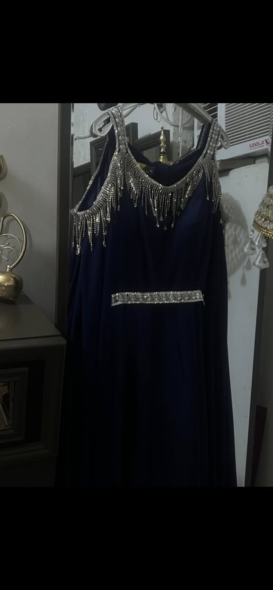 للبيع قياس xl يلبس الحد وزن ٨٠ حرير اخذته ب ١٨٠ من المنصور ولبسته مرا وحده بس اريده ب ١٢٥ نهايته قماشه حرير مكانه بغداد رجاءاًبس الي يعجبهم ويشترو يعلقون


**إذا كنت صاحب هذا الإعلان وتريد حذفه لأي سبب، رجاءا أرسل رسالة إلى الدعم الفني**