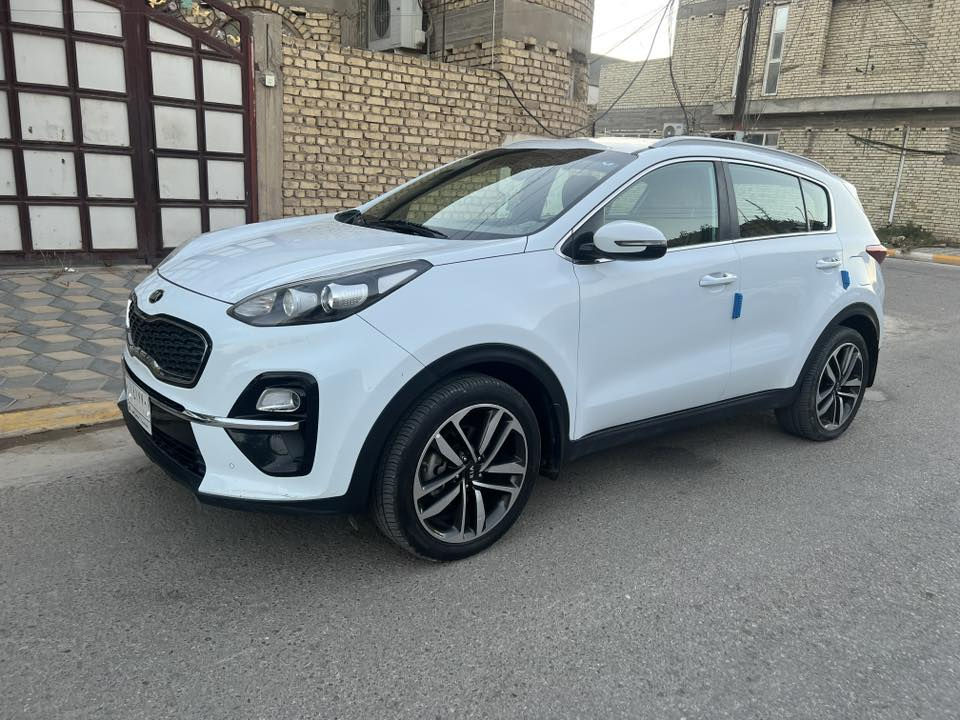 سبورتج ٢٠ رقم قادسيه ماشيه ٦٠ مواصفات شاشه كراسي كهرباء ومعروفه مواصفاته بيه كم نقطه حالوب ممبين والبنيد مبدل اصلي سعر ١٨٥ مع المجال مكاني واسط ***********
