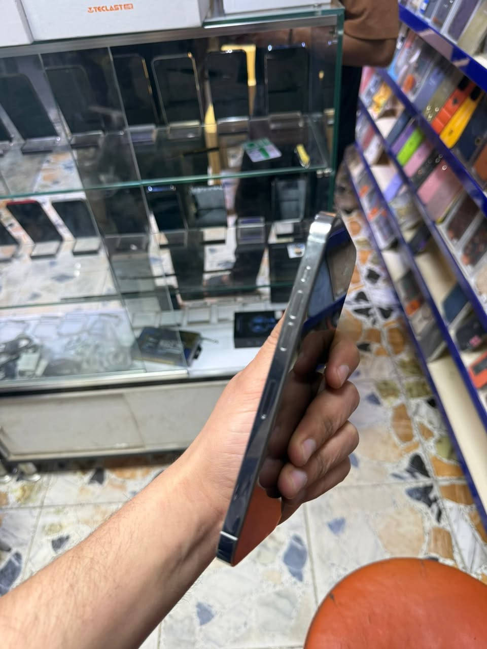 يالله🧡
ايفون 14برو ماكس 
ذاكره 256
بطاريه 91
بلادي وتر بروف 
شرق اوسط نضافه مليار ما بي اي مشكله 
للبيع او مراوس السعر 890الف 
للتواصل ***********. ***********
