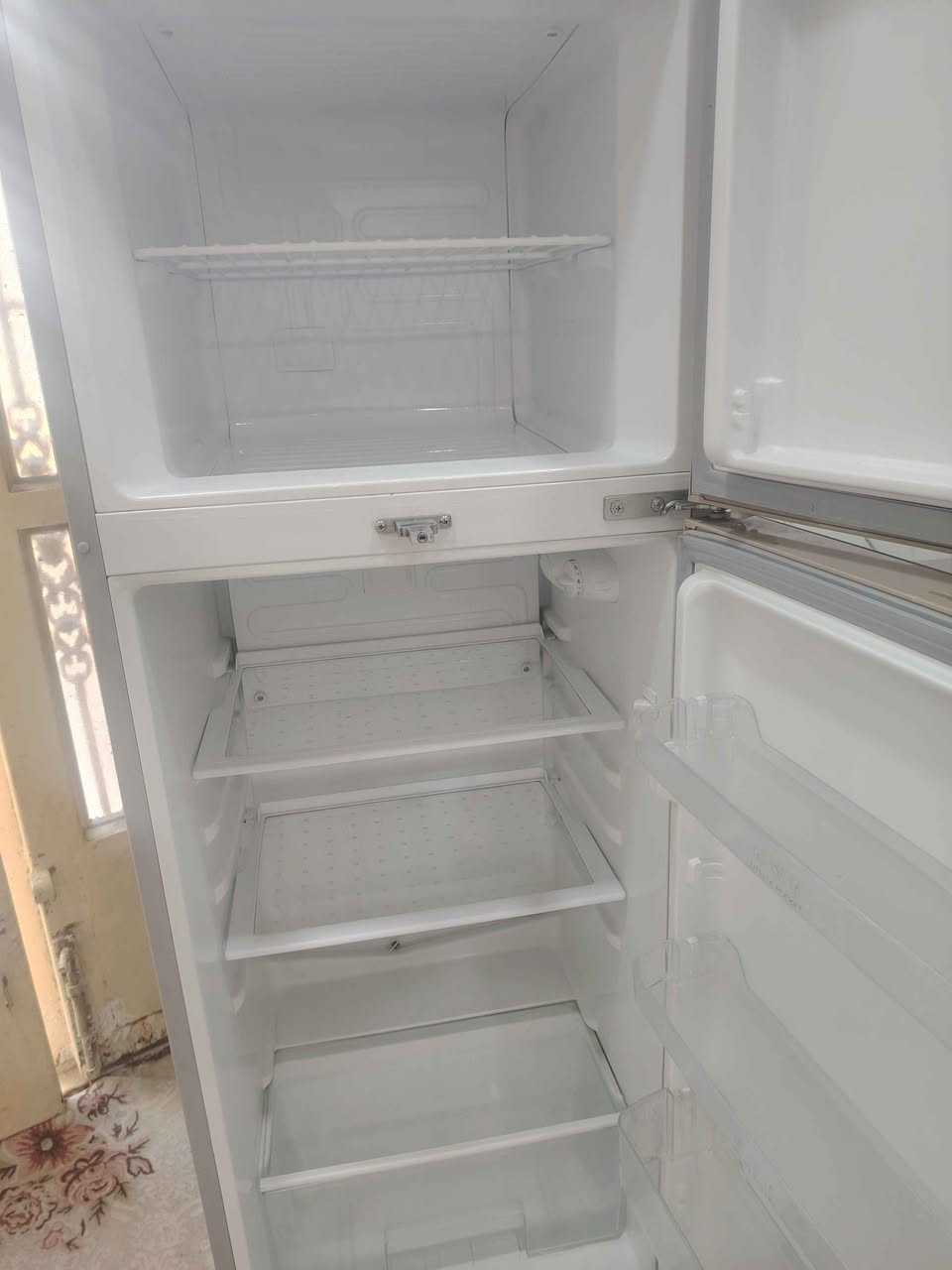 ثلاجة من شركة الحافظ ١٦ قدم دبل فريزر شغالة ونظيفة ما داخله تصليح
السعر ب٢٠٠ الف
نفسها الجديدة ب٣٥٠
موقعي بالنجف يوجد خدمة توصيل داخل النجف النجف, العراق


**إذا كنت صاحب هذا الإعلان وتريد حذفه لأي سبب، رجاءا أرسل رسالة إلى الدعم الفني**