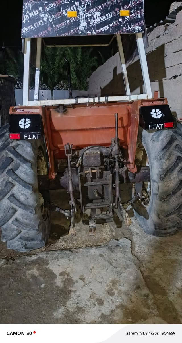 السلام عليكم مكينه فيات زراعيه 780 للبيع رقم بابل رقم وسنويه بدون تحويل والمكينه جاهزه سعرها 9 ملايين ومكانها واسط الكوت الاستفسار اكثر الاتصال على ***********
