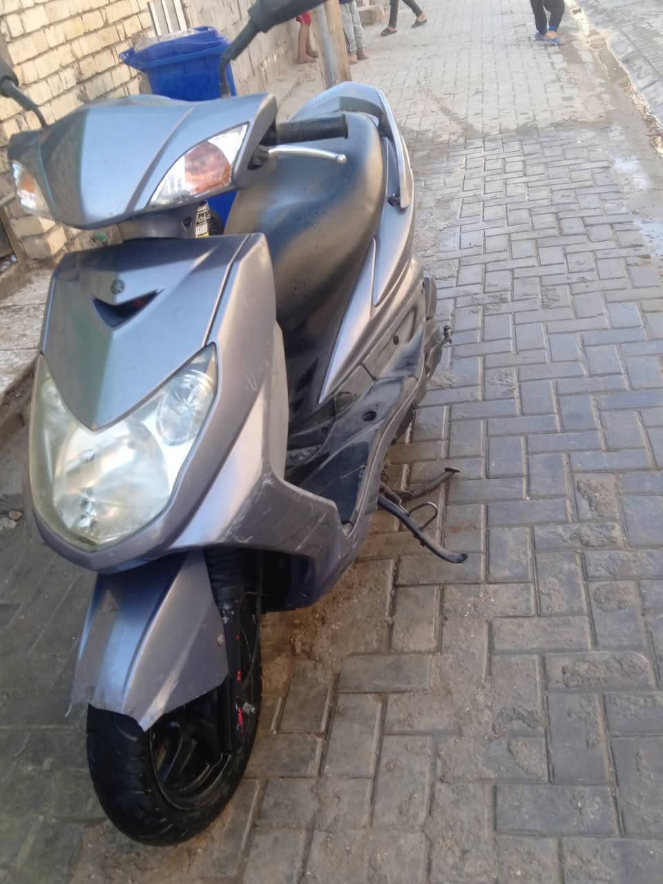 الله مصلي على محمد وآل محمد للبيع سكنس فحل كابريتر الدراجه مجفتهه قبل شهرمكينته تخبل نكره سلف شلعه قويه صوت الماكينه ناعمه مثل ما واضح بلفيديو بيهه شخوط خفيفه الدراجه ياباني 100 مكاني بغداد العبيدي حي السفير استفسار***********
