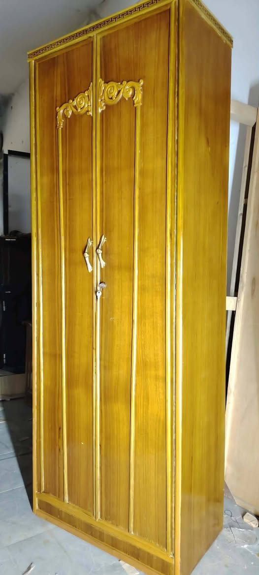 غرفة ٤ابواب صاج كل باب وحده الارتفاع مترين و٢٠ والعرض مترين ونص الضهر جرجوبة السعر ٥٠٠ قفل مكان بغداد الشعلة واكو توصيل


**إذا كنت صاحب هذا الإعلان وتريد حذفه لأي سبب، رجاءا أرسل رسالة إلى الدعم الفني**