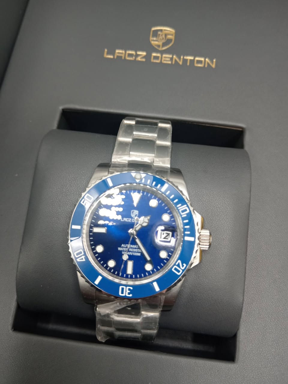 تحفه من ماركت نبر كيني اصلييتوفر منا قطعتين قطعه مينه ازرق ومينا اخضر مقاوم الماء 100 متر نوع المينه مايوته 21 حجر ياباني 
قفل بحري طوق دولار سجاز زفير اتماتك مكينه كشف 21حجر كامل المرفقات نافذ يومي متر


**إذا كنت صاحب هذا الإعلان وتريد حذفه لأي سبب، رجاءا أرسل رسالة إلى الدعم الفني**