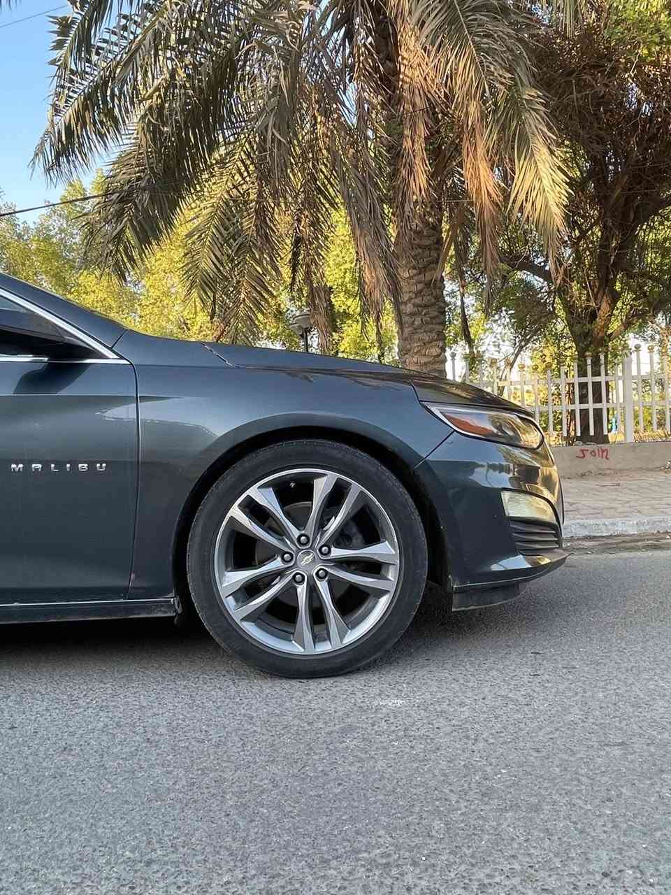 السلام عليكم ماليبو 2021
حادث كما موضح بالصور  ماشيه 100 الف كيلو

السيارة نظيفه مكينه كير مكفولات 

فئة LT 

سونار بيها السيارة 

السعر 115 ورقه

مكانها بغداد جديدة شارع المسبح 

السيارة باسمي تحويل مباشر


**إذا كنت صاحب هذا الإعلان وتريد حذفه لأي سبب، رجاءا أرسل رسالة إلى الدعم الفني**