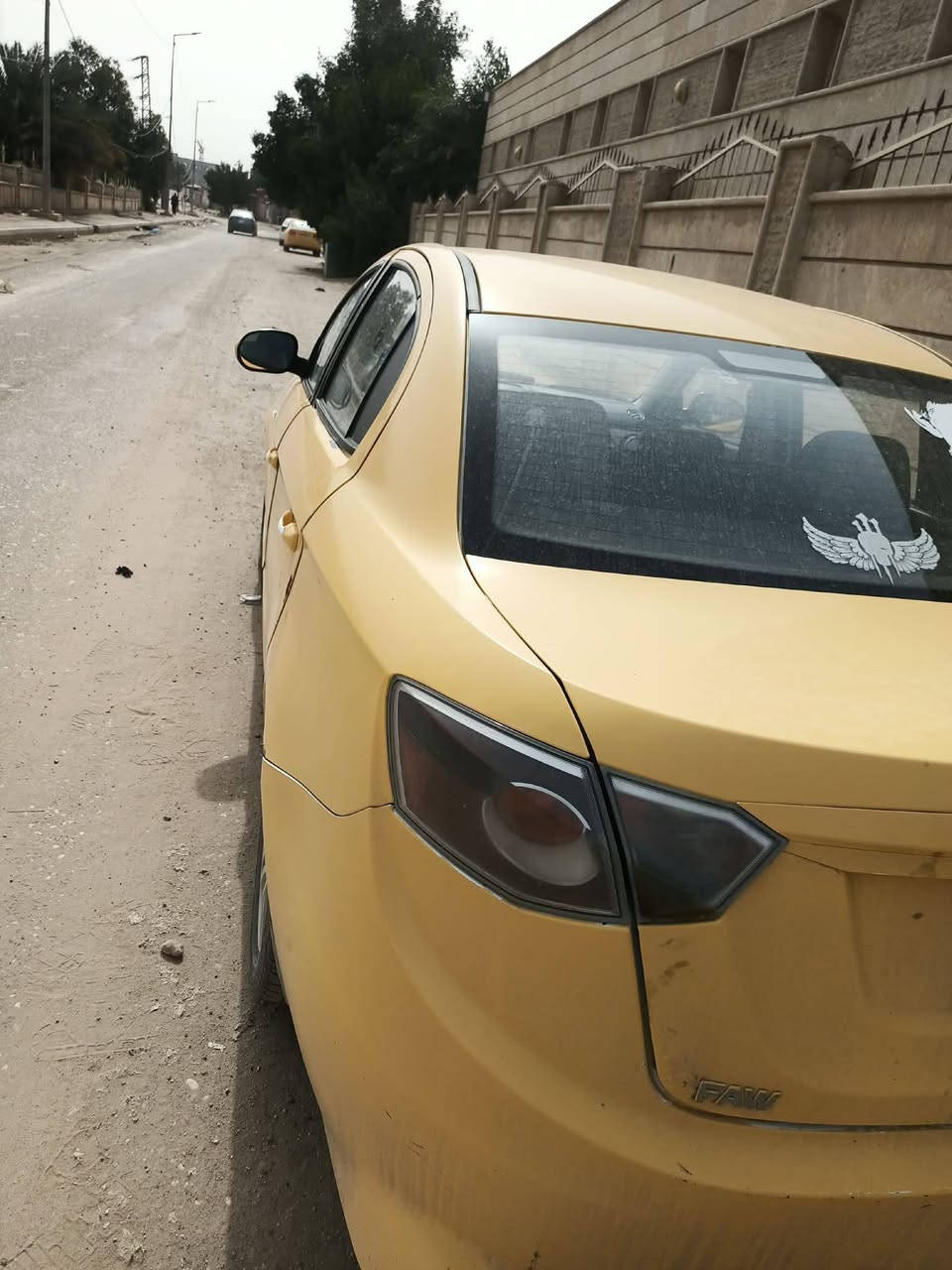 السلام عليكم فاو صيني موديل2014  رقم قادسيه 
سياره مكفوله من الضربه وصبغ وتبديل سياره حلوه ونضيفه  كير مكفوال كهربائيات شغاله مكينه بيه بخار مكان سياره ديوانيه السعر 28وبيه مجال بسيط مجال قليل مراوس اروس 
رقم الهاتف ***********
