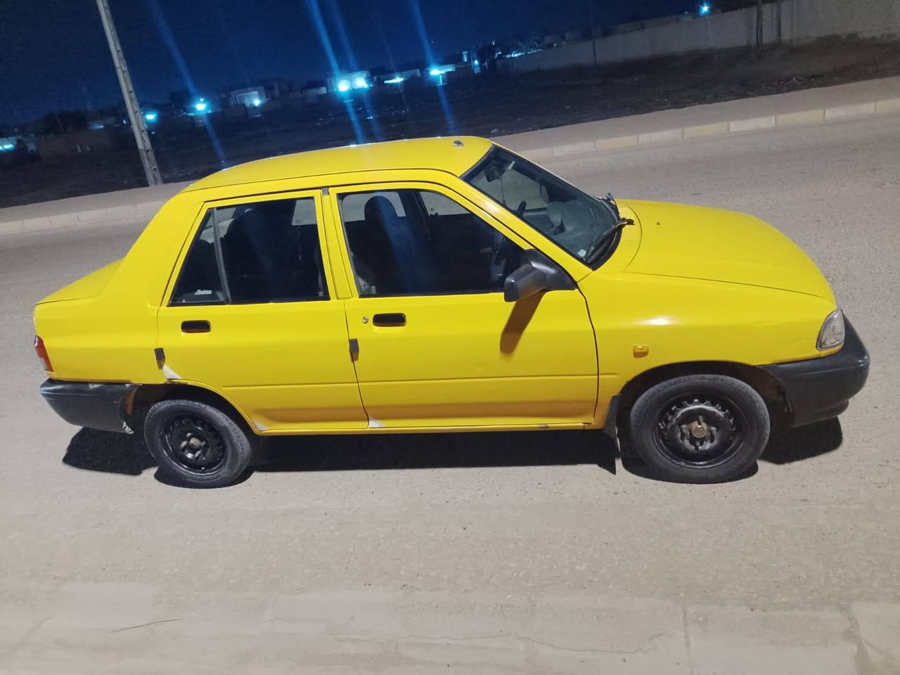 السلام عليكم سايبه  18يراني مكفوله كفاله عامه ماعده لبراكيت واحد بيهه شويه محرك وكير مكفوله لا يبخر ولا ينقص حداده جديده  كهربائيات كله شغاله تبريد وتدفه شغالات لسعر 48وبيهه مجال الاتصال ع رقم ***********//خط واتساب  مكان  ميسان (قلعة  صالح))
