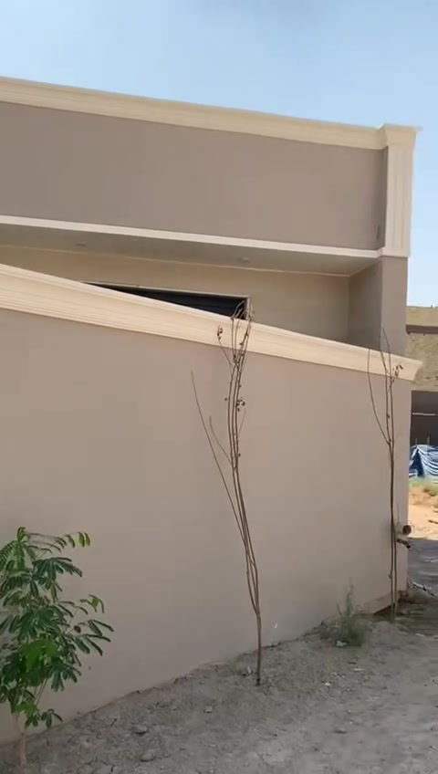 بيت 🏠 مساحة 220م #للبيع
لوجه 12/نزال18 

علئ شارع 10م 

يحتوي علئ 4غرف +صحيات 3 

ستقبال+مطبخ حار و بارد 

صاله + حديقة كراج 

📍البوعيثة. مجمع العدل 

***********

