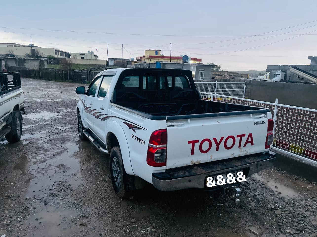 سلام عليكم للبيع بيكم موديل 2013سعر 205 وبي مجال أستفسار ***********
