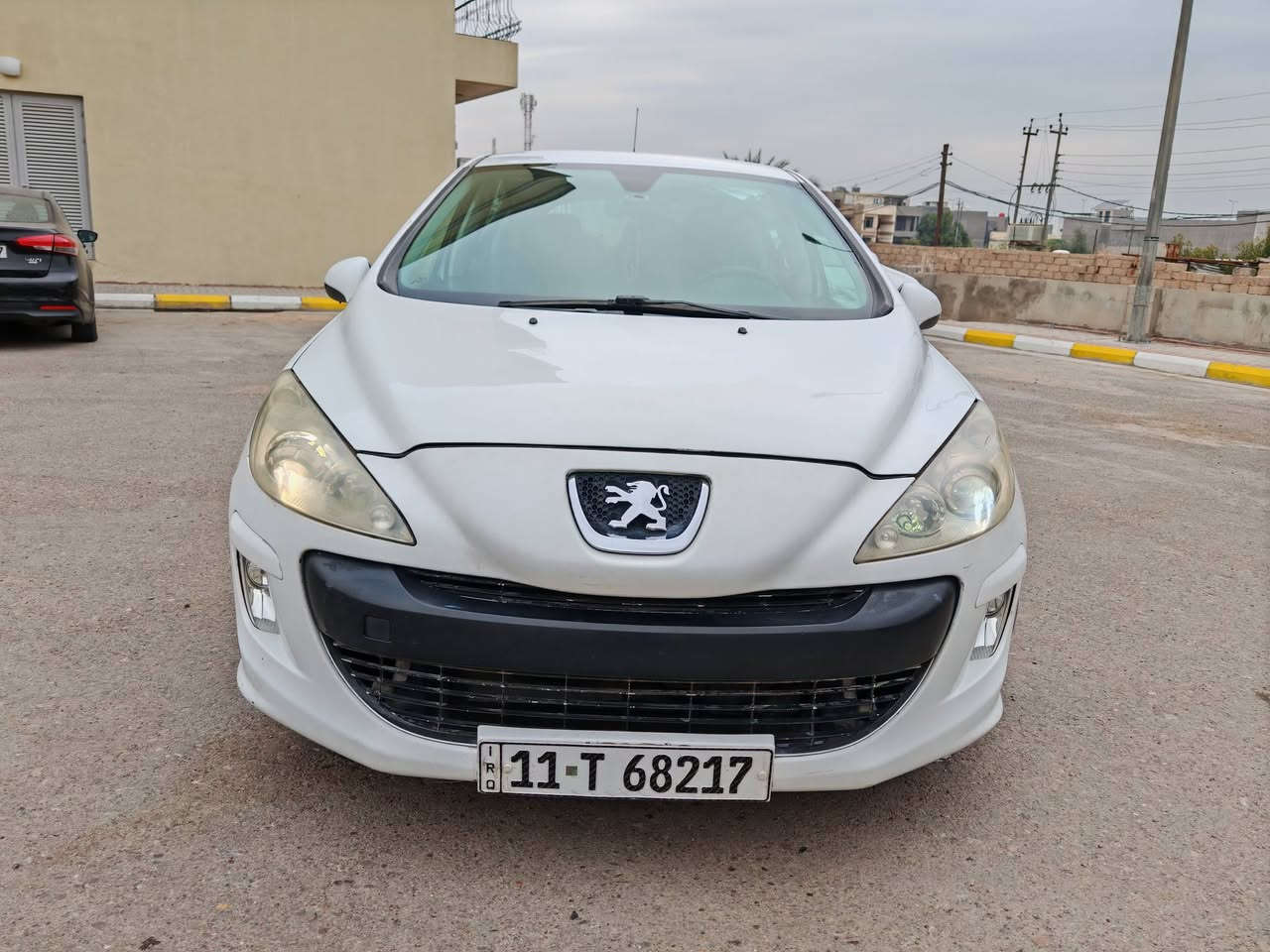 بيجو ٣٠٨ موديل ٢٠١١ محرك ٢٢٠٠ مكانها بغداد غزاليه السعر ٧٥ ورقه
للاستفسار *********** /***********
