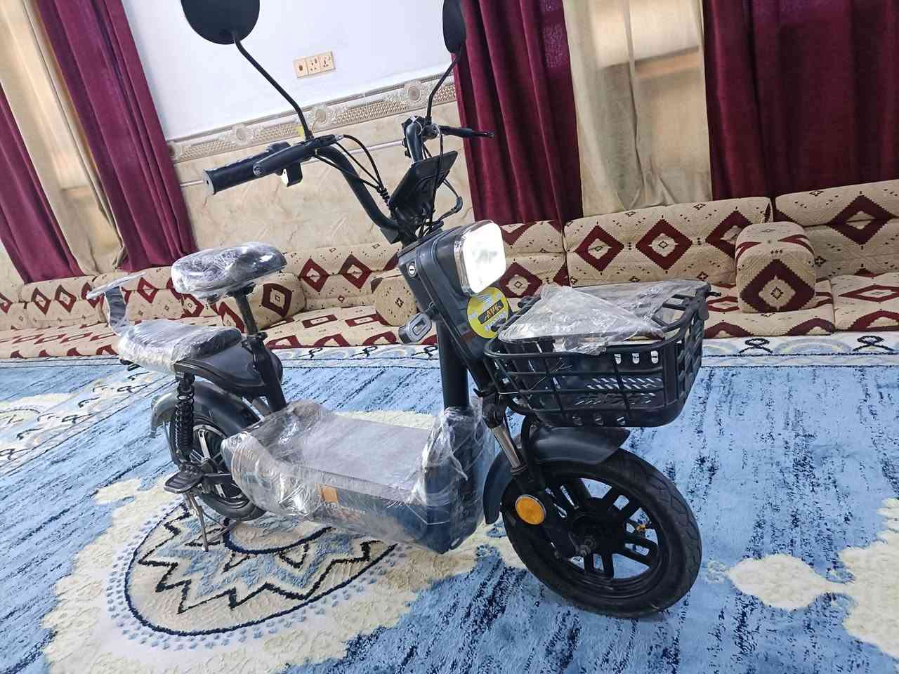 السلام عليكم دراجه شحن للبيع استخدام قليل دراجه بالكرتون مكفوله من كل شيء تشغيل عن بعد السعر 250 وبيها مجال للاستفسار اتصل على الرقم ***********
العنوان الناصريه على طريق سيد دخيل القديم
