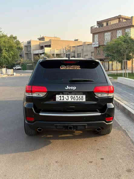 جيب شيروكي موديل 2014 لمتد فول واحد ع واحد  
رقم بغداد الجديد 
سنويه جديدة 
سياره خليجيه بيه فقط جاملغ 
وجراد ونصبغت حزام 
و القماره بيه جراد خفيف 
تبريد ممتاز 
حداديه جيده 
كير ومكينه بحاله جيده 
محرك v6
بصمه 
شاشه كبيره 
قطعتين تبريد 
تحكمات ستيرن
شفتات  
كشن كهرباء 
دوشمه جديده 
وغرفتها جديده 
السعر 170 وبيه مجال 
*********** للاستفسار
عنوان الدوره بغداد
