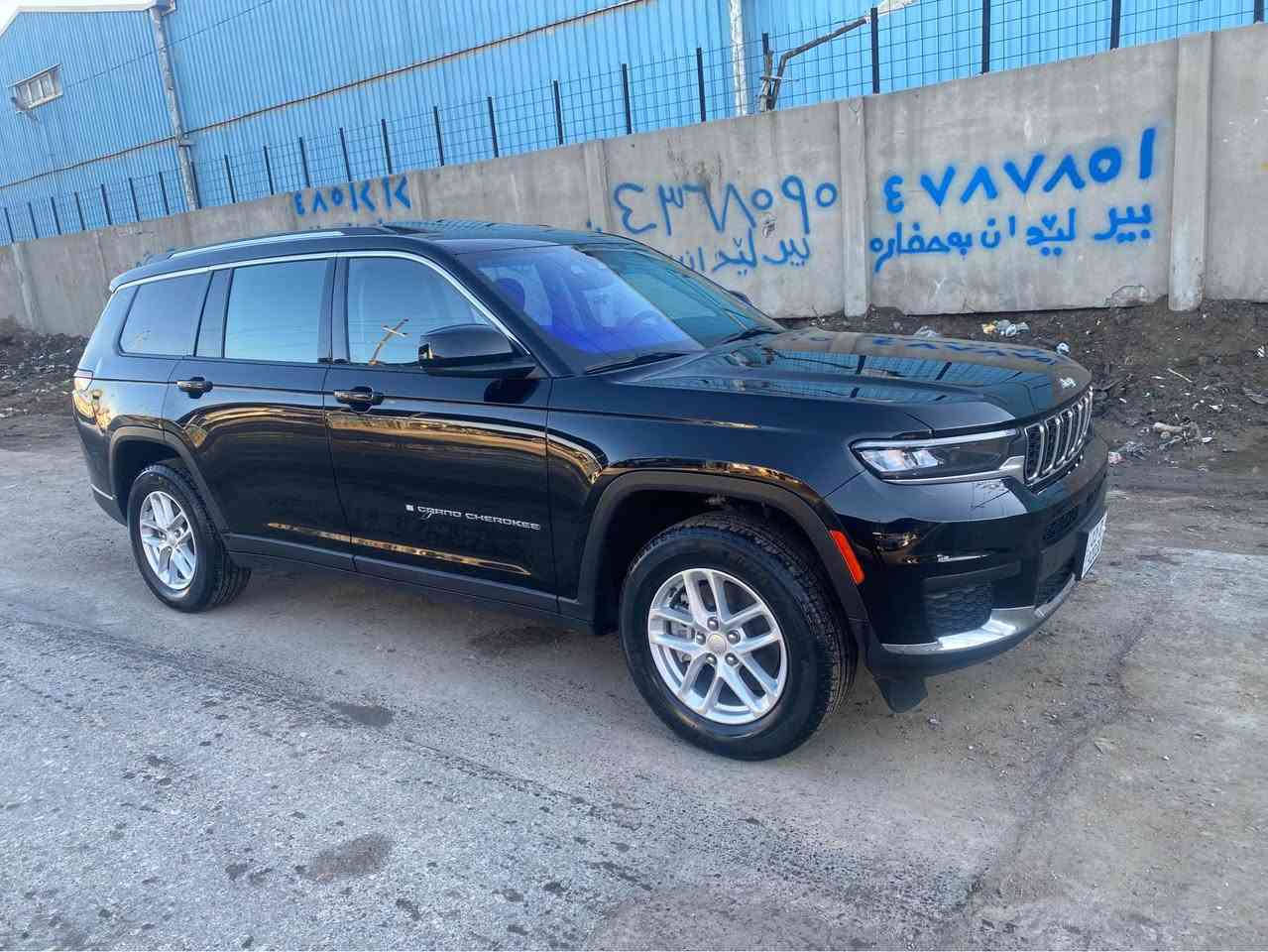 سيارة موديل 2023
بدون صبغ فقط قبغ صندوق تبديل شركة 
ايرباكات ما طاكه
مواصفات 6 سلندر
بصمة
سلايت
دبل اكسل
كشنات (vip)  ثلاث مقاعد
سلايت 
*********** ☎️ أربيل, العراق
