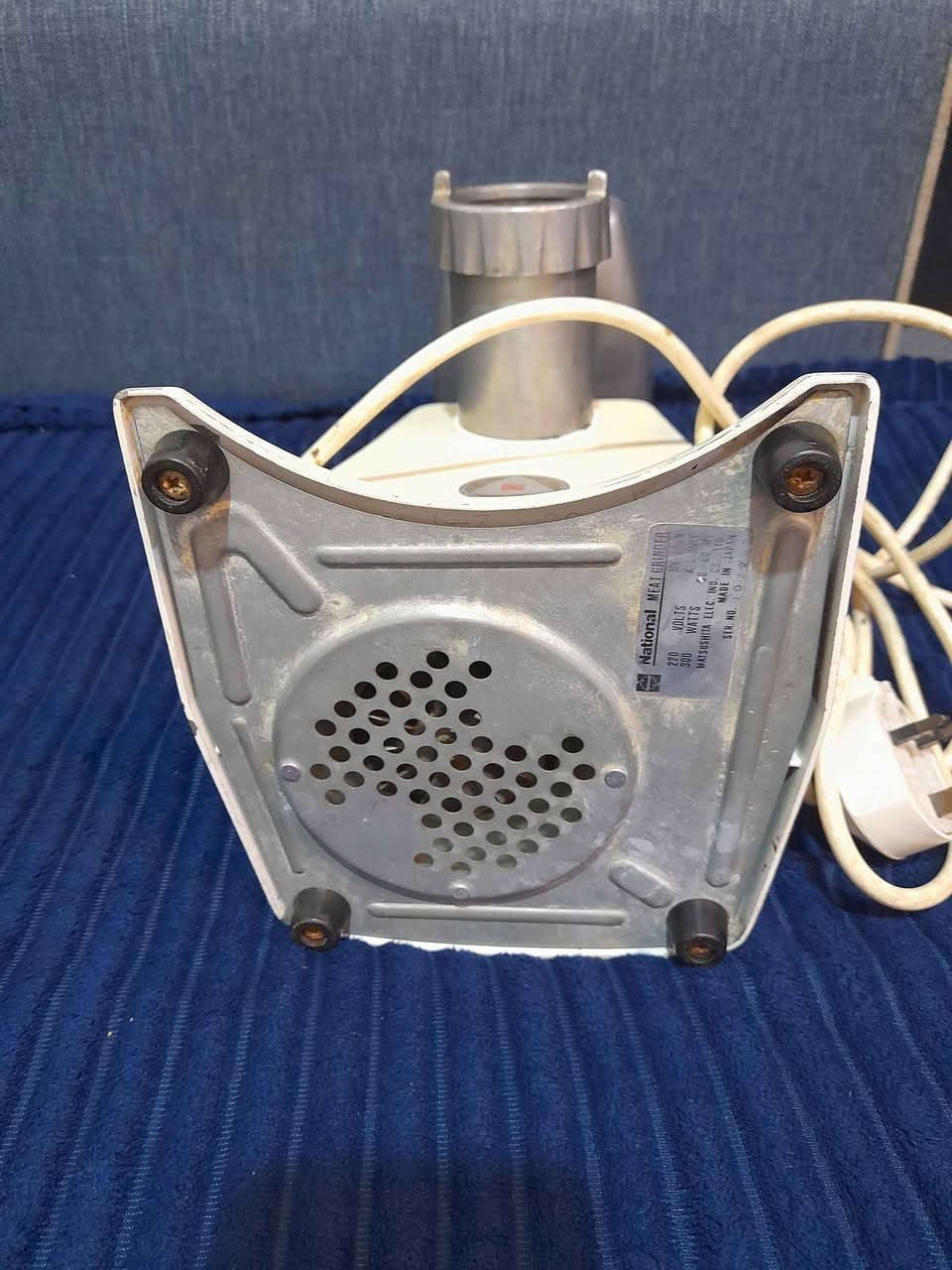 مثرامه لحم نوع نشنال ياباني الحجم الصغير للبيع السعر ٦٥ المكان بغداد الشراي يدخل خاص بغداد, العراق


**إذا كنت صاحب هذا الإعلان وتريد حذفه لأي سبب، رجاءا أرسل رسالة إلى الدعم الفني**