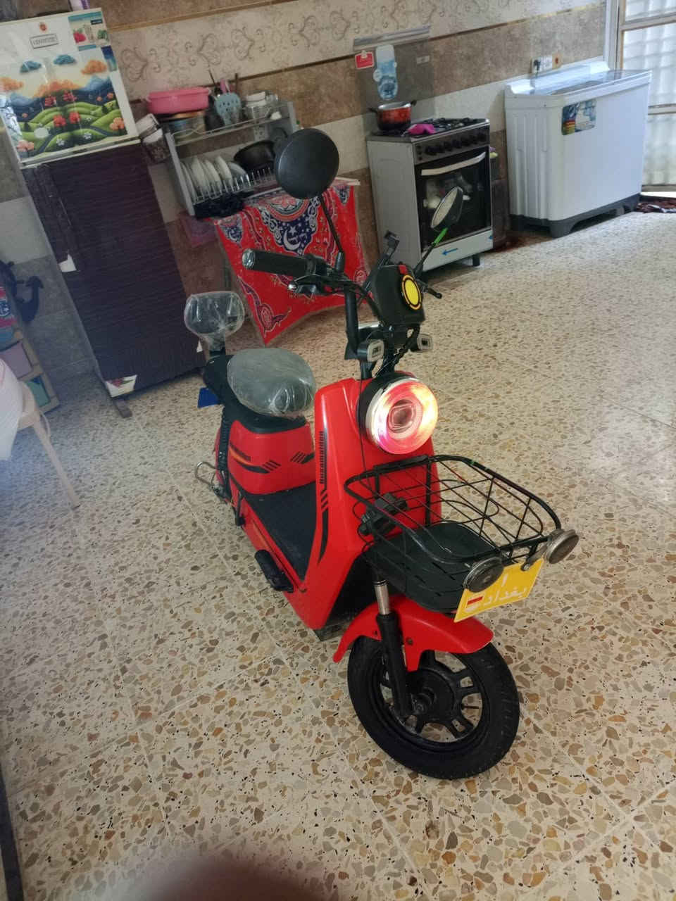 سلاع عليكم مراوس بشحن فقط لا بانزين ولا بيع دراجه نضيفه بطاريات جدد شاحنه جديده دراجه نضيفه جدا نضافه99/100 كهرباءيات هورن لايت نشره الوان متغيره بصمه تشغيل عن بعد منع سرقه فولل مواصفات


**إذا كنت صاحب هذا الإعلان وتريد حذفه لأي سبب، رجاءا أرسل رسالة إلى الدعم الفني**