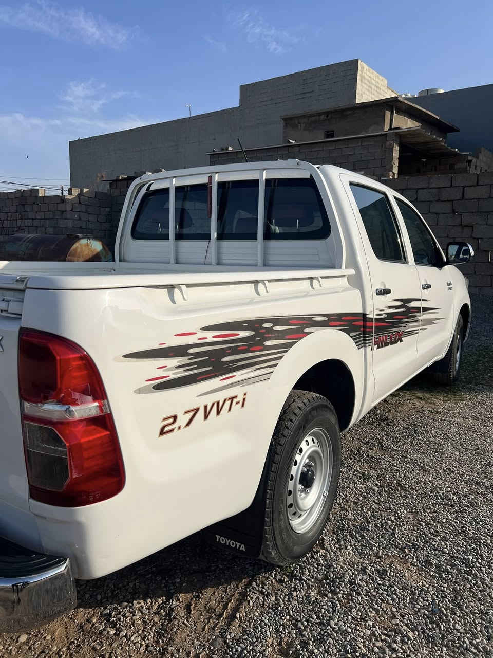 *********** مەرزیە ٢٠١٢ بێ لێدران بێ سبوغ گەموو گیانی بەشەرت گێرو مەکینە و ئەکسل بەشەرت یەک دەسە لە سفرییەوە لای خۆمانە نمونەیە لە جوانی بەناو خۆمانە تەحویل و وەکالە بەشەرت کەتەلۆک و سویچی بیلادی و هەموو شتە بیلادیەکانی لەگەل ماوە تایەکانی تازەیە شوێن هەولێر،
