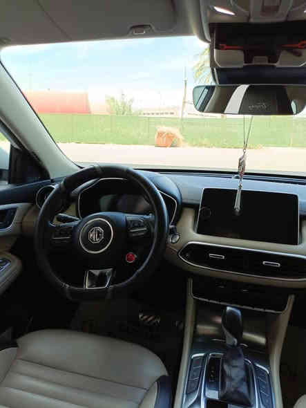 سيارة نوع mg. HS 
موديل 2021ا
اللون ابيض 
محرك200توربو 
فور ويل 
اربع كاميرات 
رادار دبل صالنصة
 تبريد مسنات حساس خلفي صندوق كهرباء 
بانوراما كشن جلد. 
كشن كهرباء شاشه كبيره. 
 ماشية 21 حقيقي 
السعر 150
مكانها بغداد الكرادة 

للاستفسار ***********
